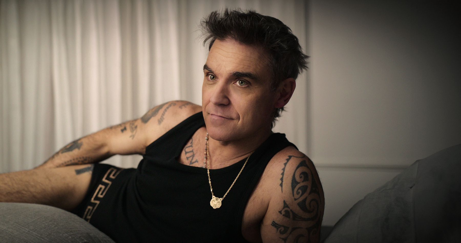 Essere Robbie Williams: la serie Netflix sull&#8217;ex Take That è una gran bella sorpresa- immagine 2