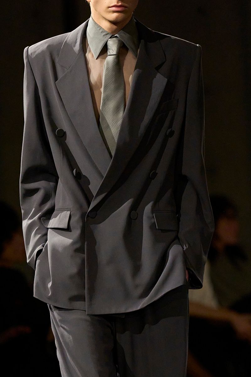 Camicia Nera: I Modelli Da Recuperare Online - Foto 5