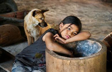 Steve McCurry – Icons and Women