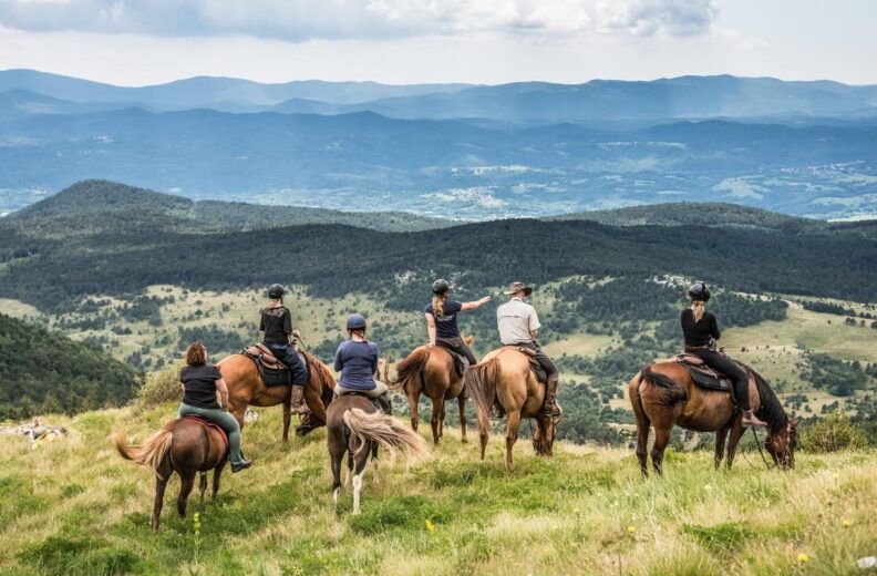 Vacanze a cavallo: 7 destinazioni imperdibili per la tua estate