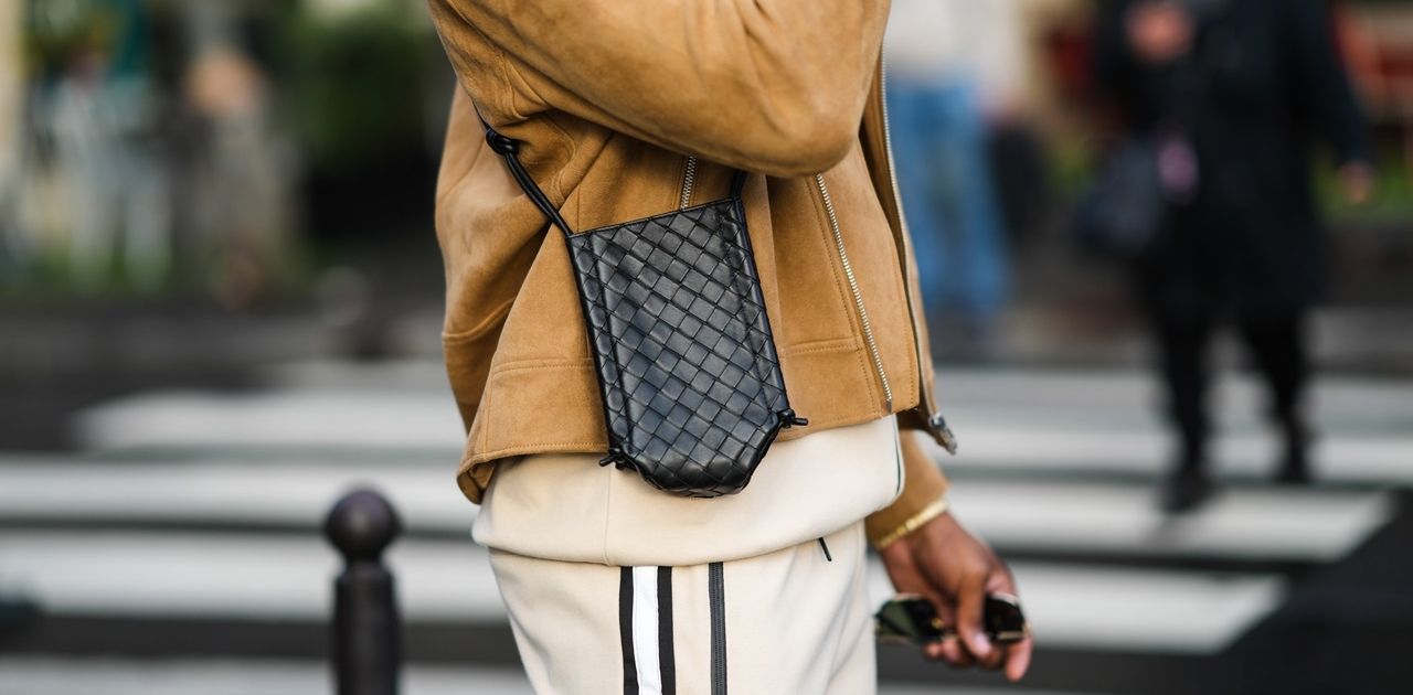 Borsello Uomo: L'Accessorio Indispensabile per uno Stile Casual e Funzionale (Guida 2024)