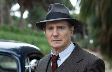 No, Liam Neeson non è l’unico motivo per vedere Detective Marlowe…