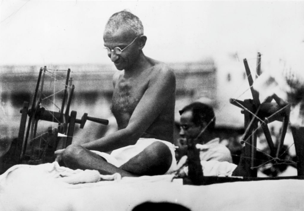 Gandhi moriva 75 anni fa: le sue frasi indimenticabili, per ricordarlo - immagine 7
