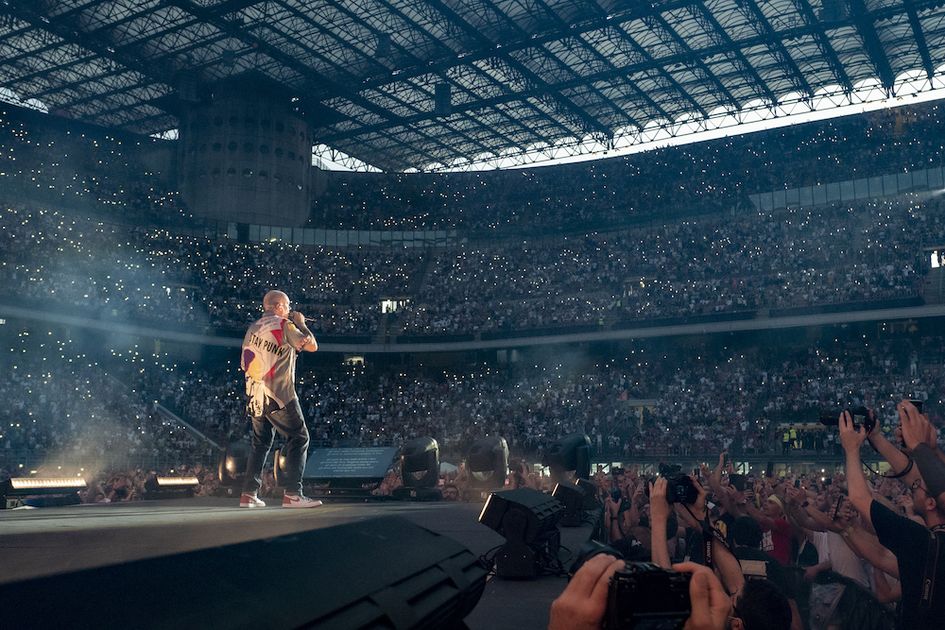 Max Pezzali a San Siro: che bellezza questi 30 anni di canzoni