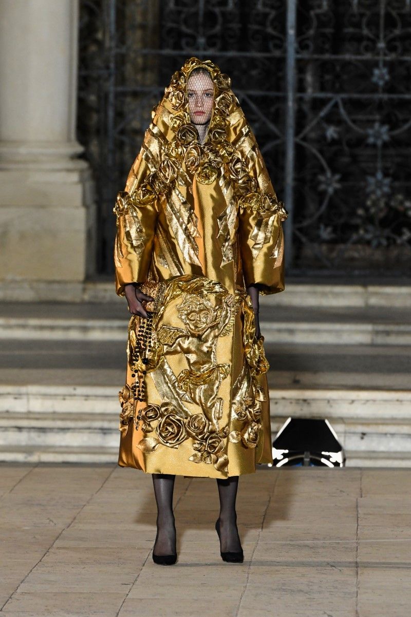 Le foto della sfilata Dolce &amp; Gabbana Alta Moda a/i22- immagine 1