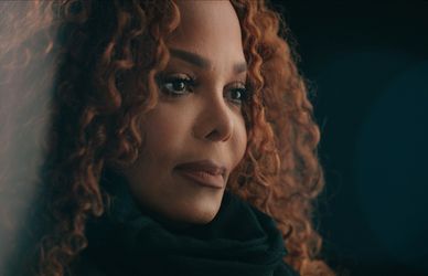 Janet Jackson: le foto mai viste in una docu-serie su Sky