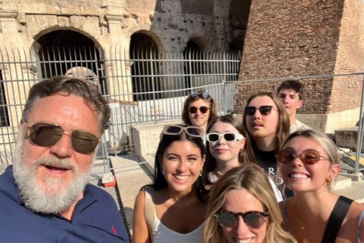 russell crowe a roma estate 2022