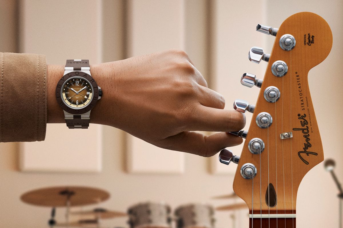 Bulgari incontra Fender e celebra con un orologio i 70 anni della Stratocaster- immagine 2