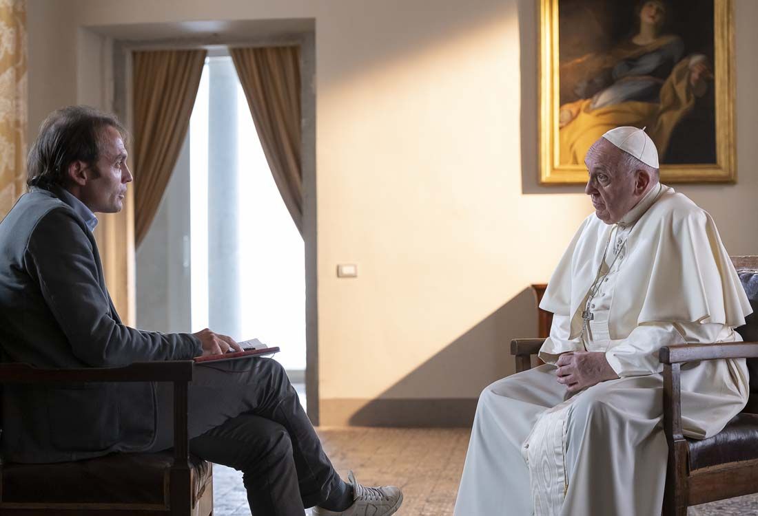 Vizi e virtù – Conversazione con Francesco. Il Papa protagonista di una serie tv- immagine 3
