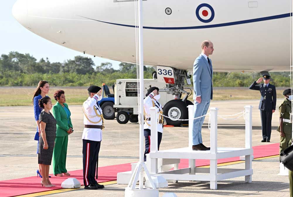 Principe William e Kate Middleton, l&#8217;ultima cena alle Bahamas: il Royal Tour ai Caraibi è finito - immagine 66