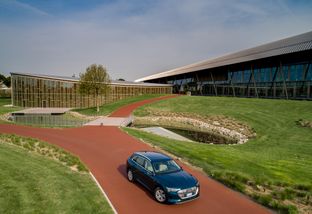 Wellness e sostenibilità: con Audi e-tron dalla Romagna alla Toscana