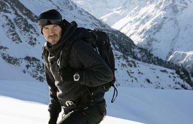 David Beckham dal calcio allo snowboard. Sulle Alpi svizzere con Tudor