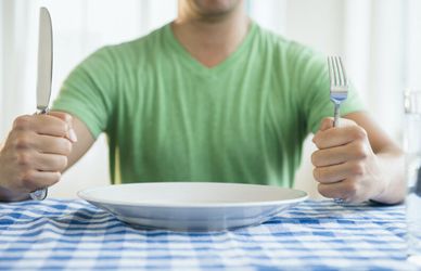 Dieta ipolipidica: sai cosa mangiare e cosa invece no?