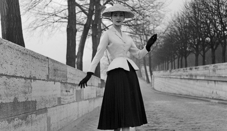 Bar suit, Haute Couture Spring-Summer 1947 collection by Christian Dior. © Associations Willy Maywald _ ADAGP, 2020