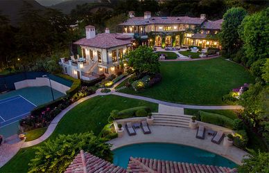 Sugar Ray Leonard vende la sua mega villa a Los Angeles