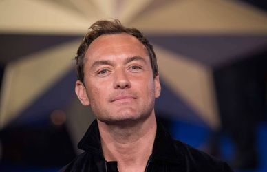 Tanti auguri Jude Law, il papa più sexy della tv compie 47 anni