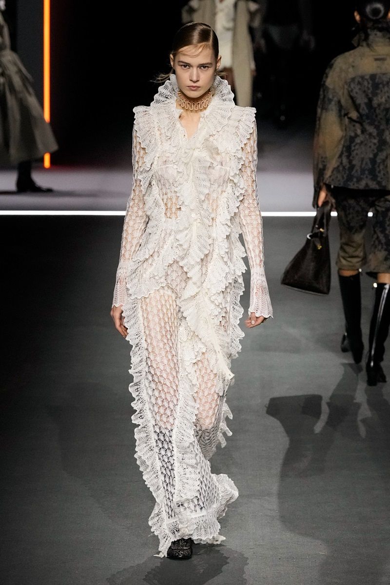 Dior, The time of the dress-image 4