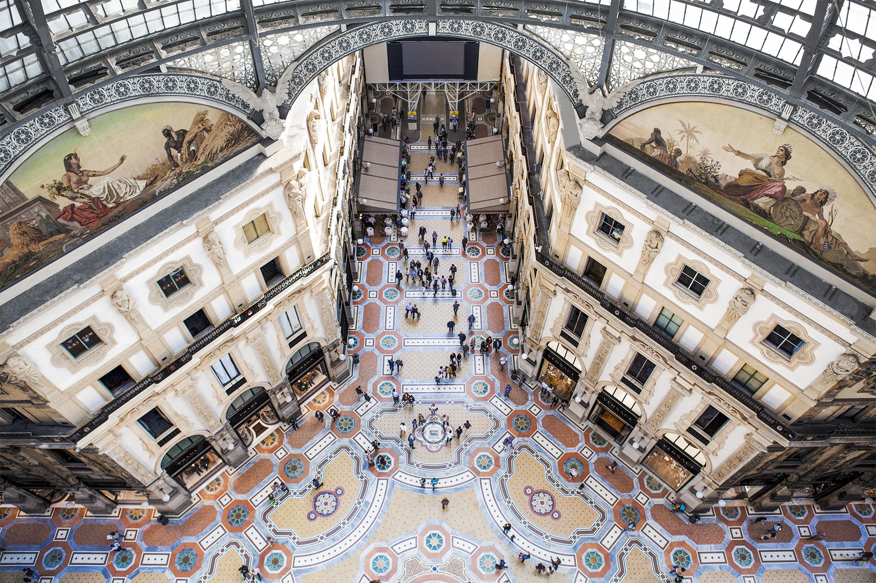 Galleria Vittorio Emanuele, Milano. Vista dall'alto dopo il restauro