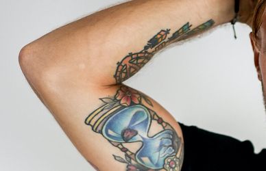 Temi un’infezione al tatuaggio? Come riconoscerla e cosa fare