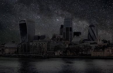 London Nights: le luci e le ombre della città in mostra