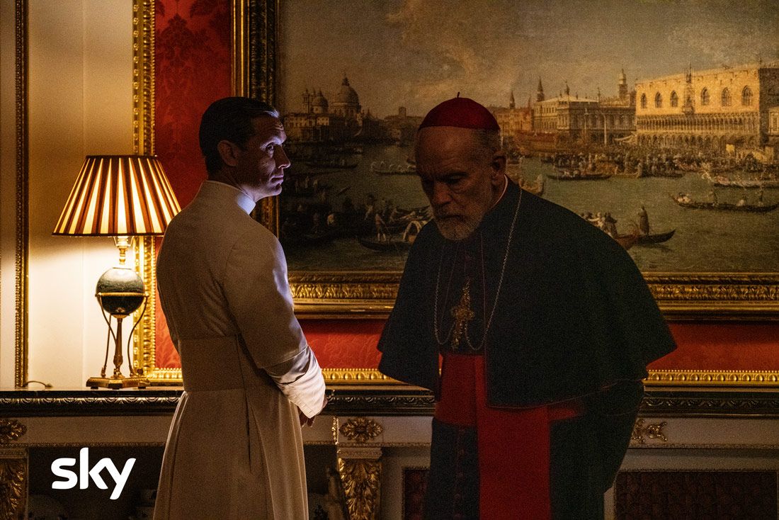 new-pope-sorrentino-jude-Law-John-Malkovich-sky-hbo-foto-Gianni-Fiorito