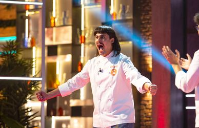 Edoardo sbaglia la meringa della mamma ma vince la finale: è lui il vincitore di MasterChef Italia 12