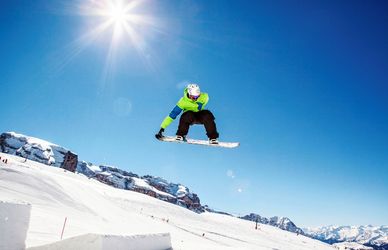 Snowboard day: skipass gratis il 13 marzo a Campiglio per ricordare Jake Burton