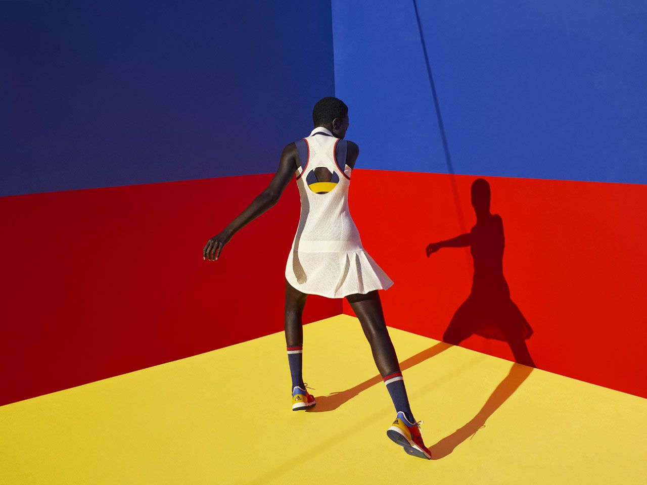 Viviane Sassen: I colori (stampati) del fashion world- immagine 2