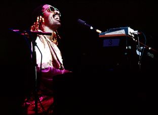 Stevie Wonder, i 70 anni dell’icona black music