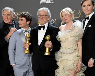 Spielberg e Guillermo del Toro, polemica a distanza ai Golden Globe: uno difende i cinema, l’altro invece…