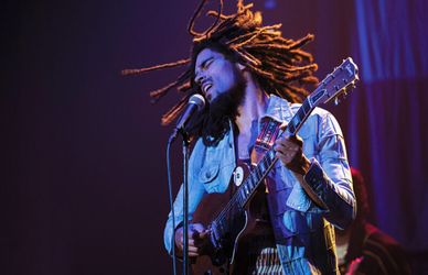 “Bob Marley-One Love” è realtà, leggenda e reggae. Un film da ascoltare