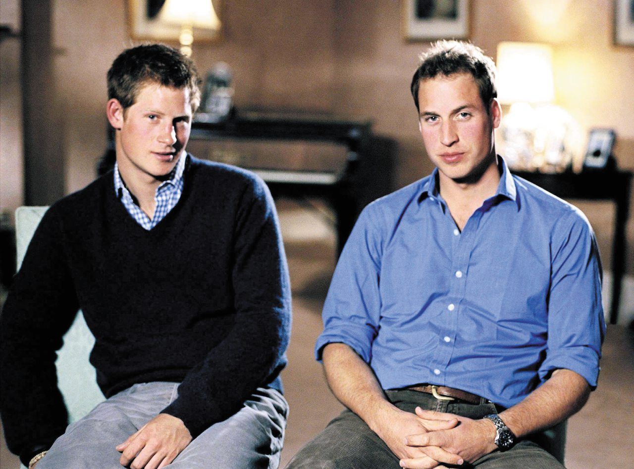 Principe Harry e William: le foto dei fratelli reali un tempo inseparabili - immagine 10