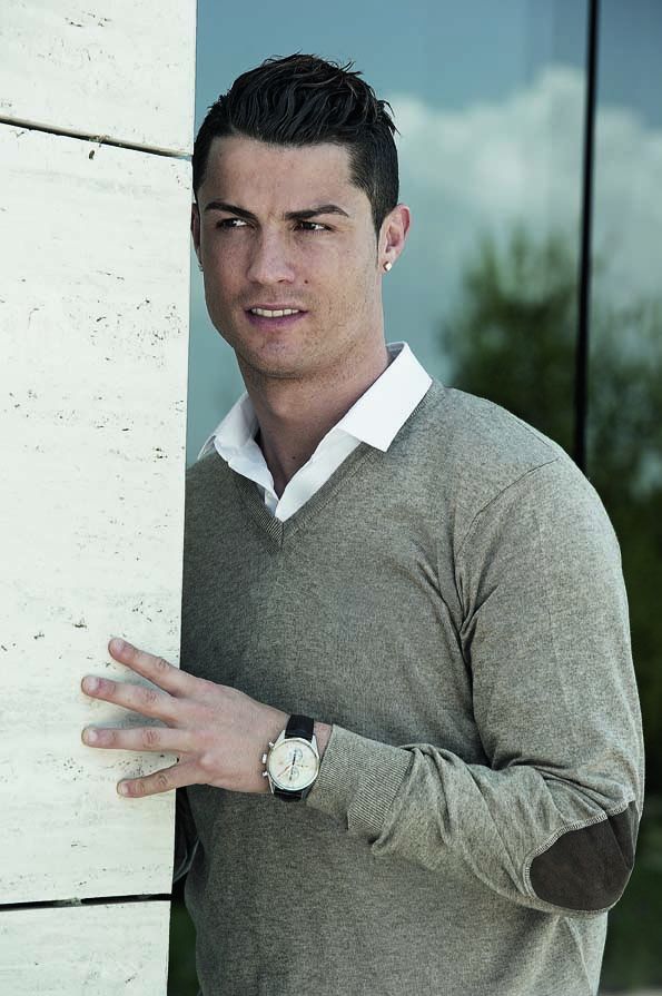 Cristiano Ronaldo: look a confronto - immagine 7
