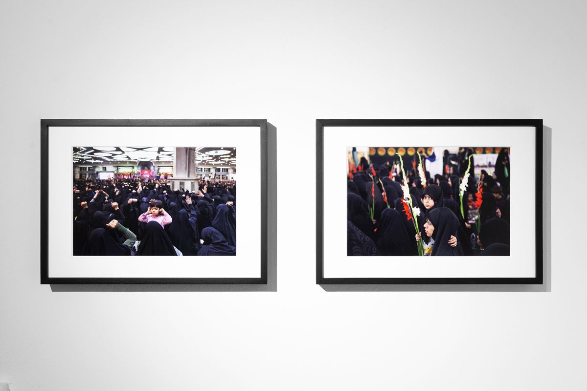 L&#8217;Iran nelle fotografie di Farnaz Damnabi: la speranza dietro il velo delle donne - immagine 11