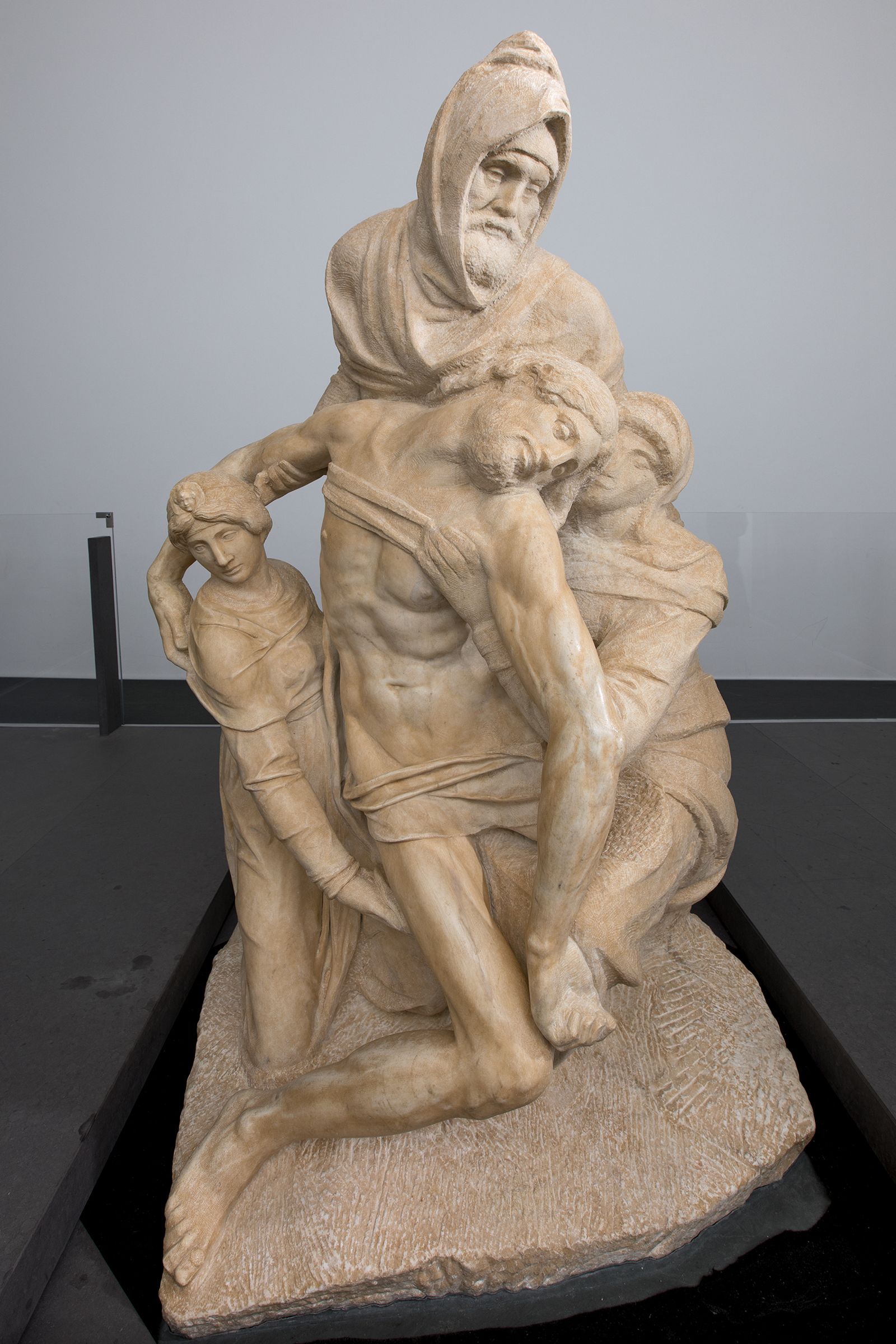 Michelangelo, Abel Ferrara e quelle poesie recitate davanti alla Pietà Rondanini: il video- immagine 5