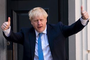 Boris Johnson, lo stile stravagante del premier che ha vinto le elezioni