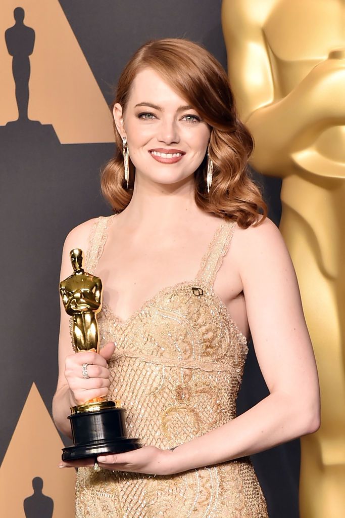 And the winner is&#8230;the dress. I vestiti che fanno vincere gli Oscar - immagine 4