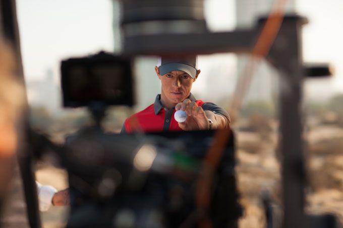 Rory McIlroy in campo a Dubai per Omega - immagine 2