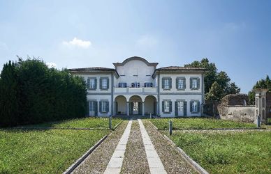 A Villa Terzaghi, una mostra in ricordo di Giovanni Gastel