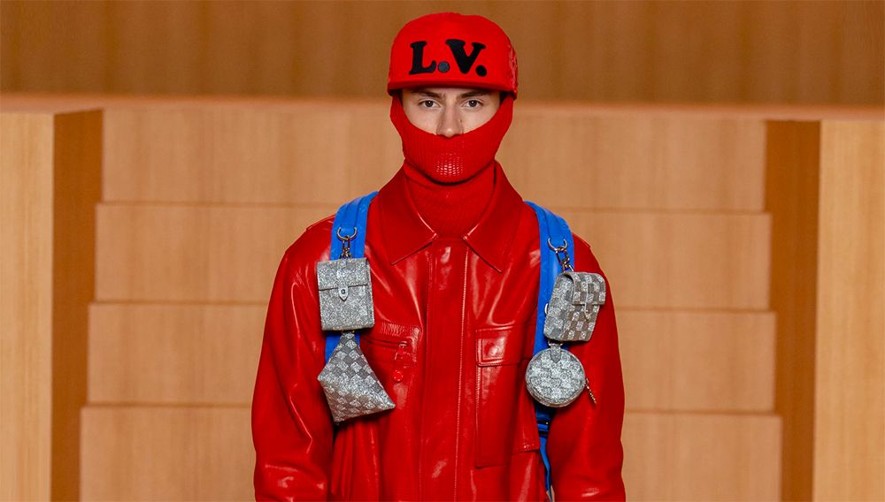 Louis Vuitton, la moda uomo sulle note di Rosalìa - la Repubblica