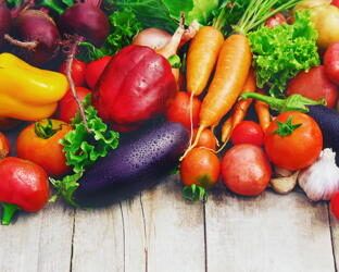 Verdure: ecco perché vale la pena di… mangiarne di tutti i colori!