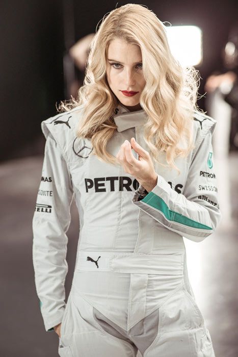Hamilton, Rosberg e Hemingway per Mercedes - immagine 5