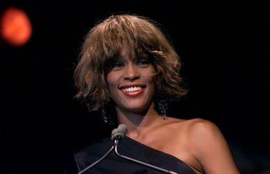 Whitney Houston, vita e carriera di una diva bellissima e fragile