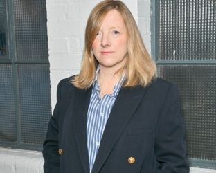 Sarah Burton è la nuova direttrice creativa di Givenchy