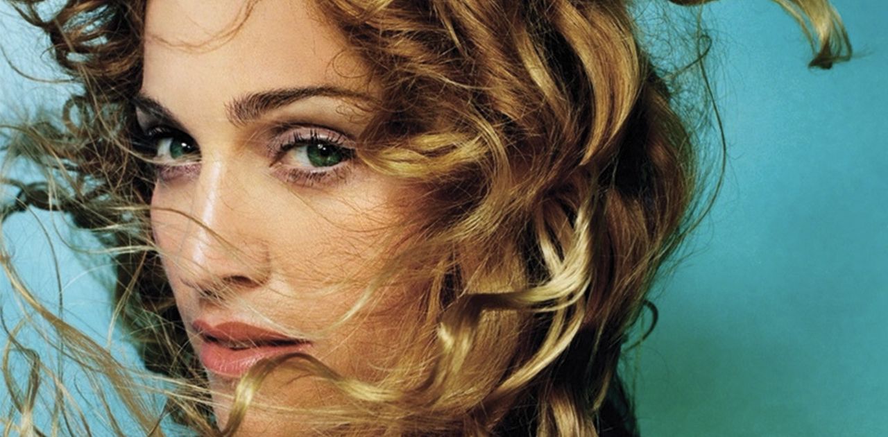 Mario Testino Rivela i Segreti di 'Veronica Electronica': Un Remix Iconico di 'Ray of Light' di Madonna