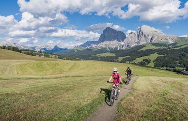 Vacanze 2020 in bici: dalle Dolomiti alla Toscana