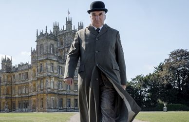 Stasera in tv c’è il film di Downton Abbey: perché tornare da Lady Violet è sempre una buona idea