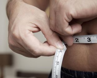 Dieta da 1200 calorie: come si fa e quanto si perde? Ed è sicura?