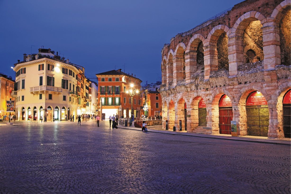 Sei un amante del prosecco e delle bellezze di Verona? Partecipa al tour V8+- immagine 4