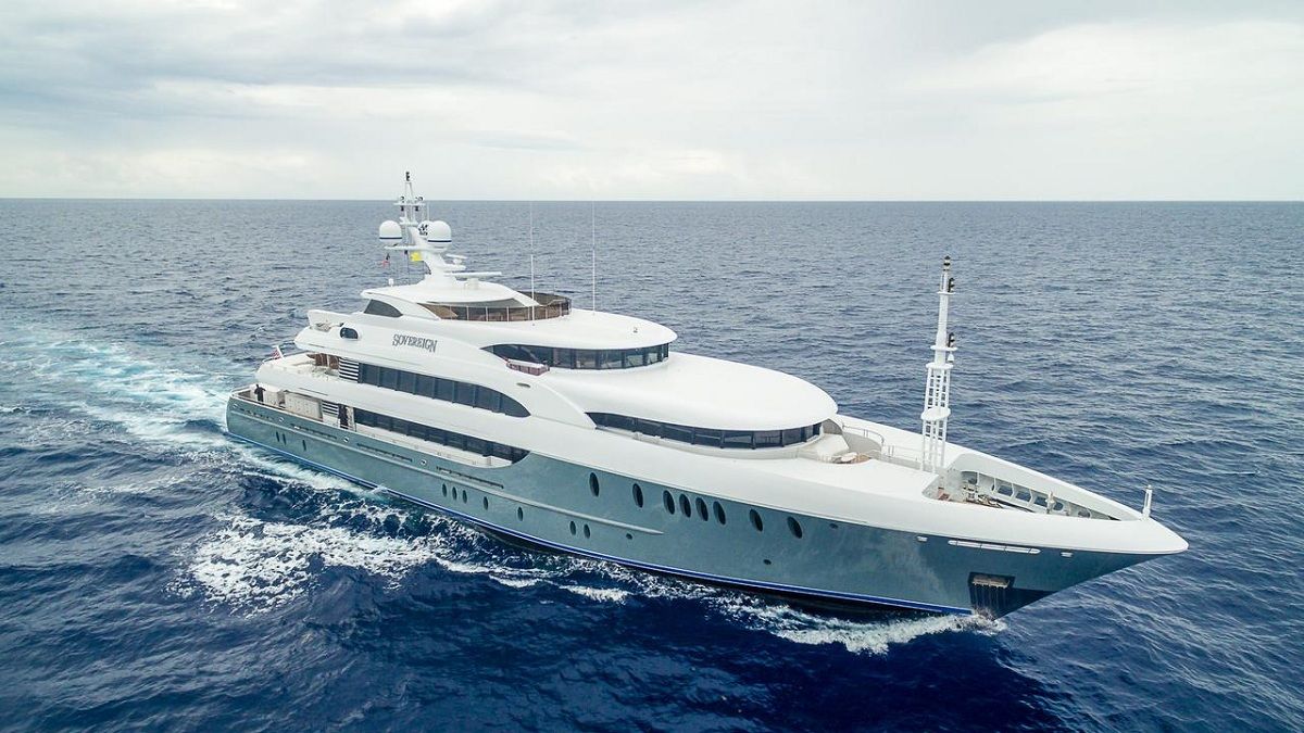 charter-yacht